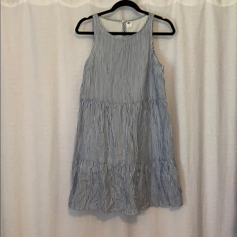 NWOT tiered flowy dress